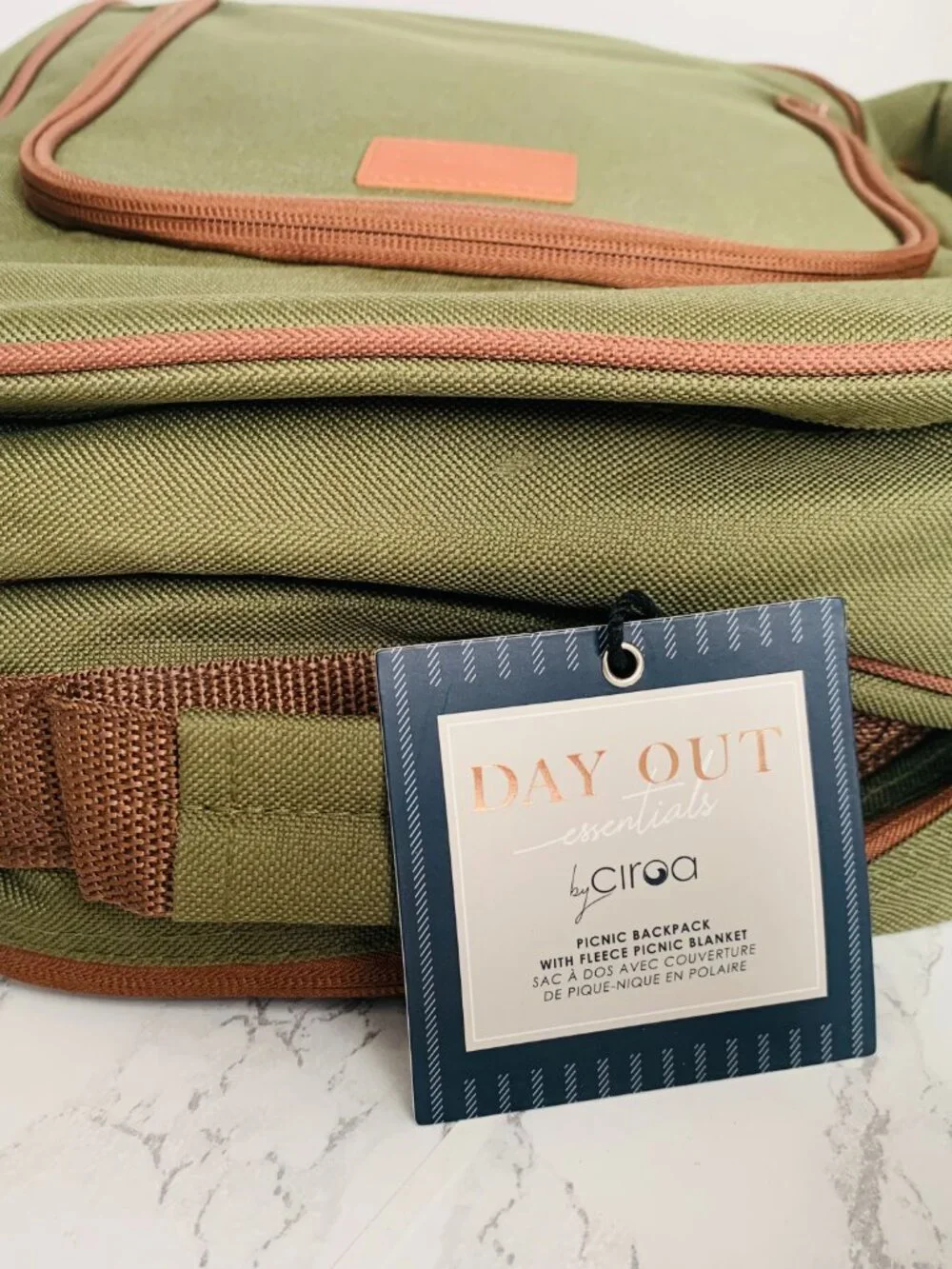 Ciroa Day Out Essentials Picnic Backpack Green Brown Trim Insulated Outdoor Set